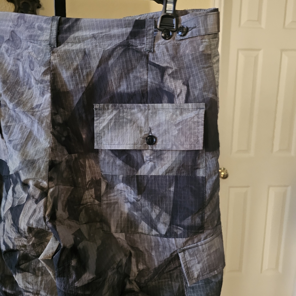 AMIRI Green Camouflage Cargo Pants - Picture 16 of 16